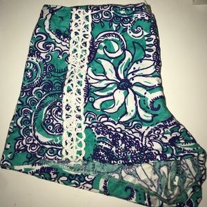 Lilly Pulitzer size 4 shorts.